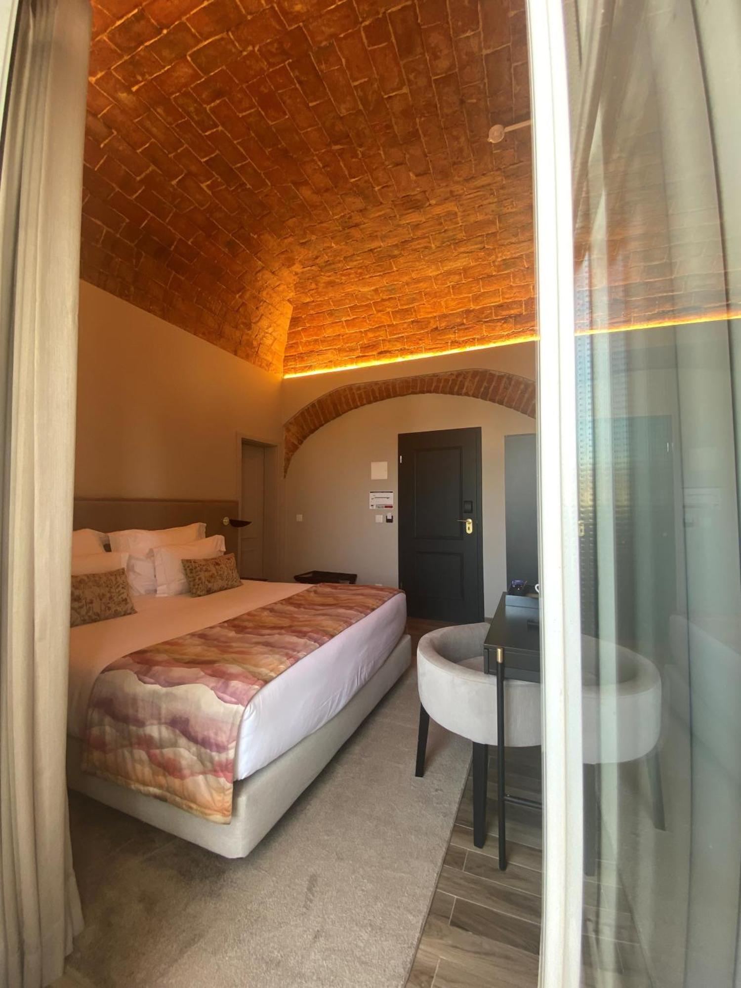 Lilases Boutique House & Garden Мора Екстер'єр фото
